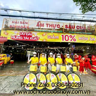 Roadshow xe đạp khai trương nhà hàng Sáu Cua