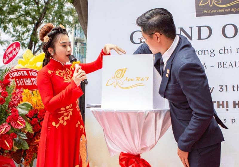 Tổ chức khai trương