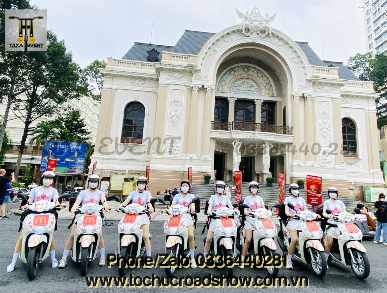 Tổ chức Roadshow xe máy Vision check in tại Nhà hát Thành phố